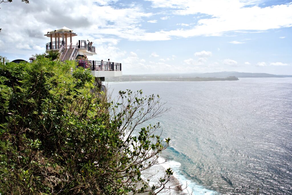 two-lovers-point-guam