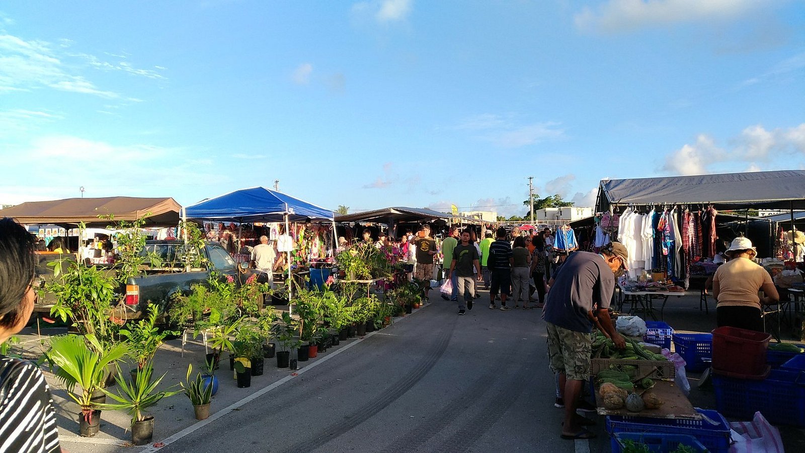 dededo-morning-market